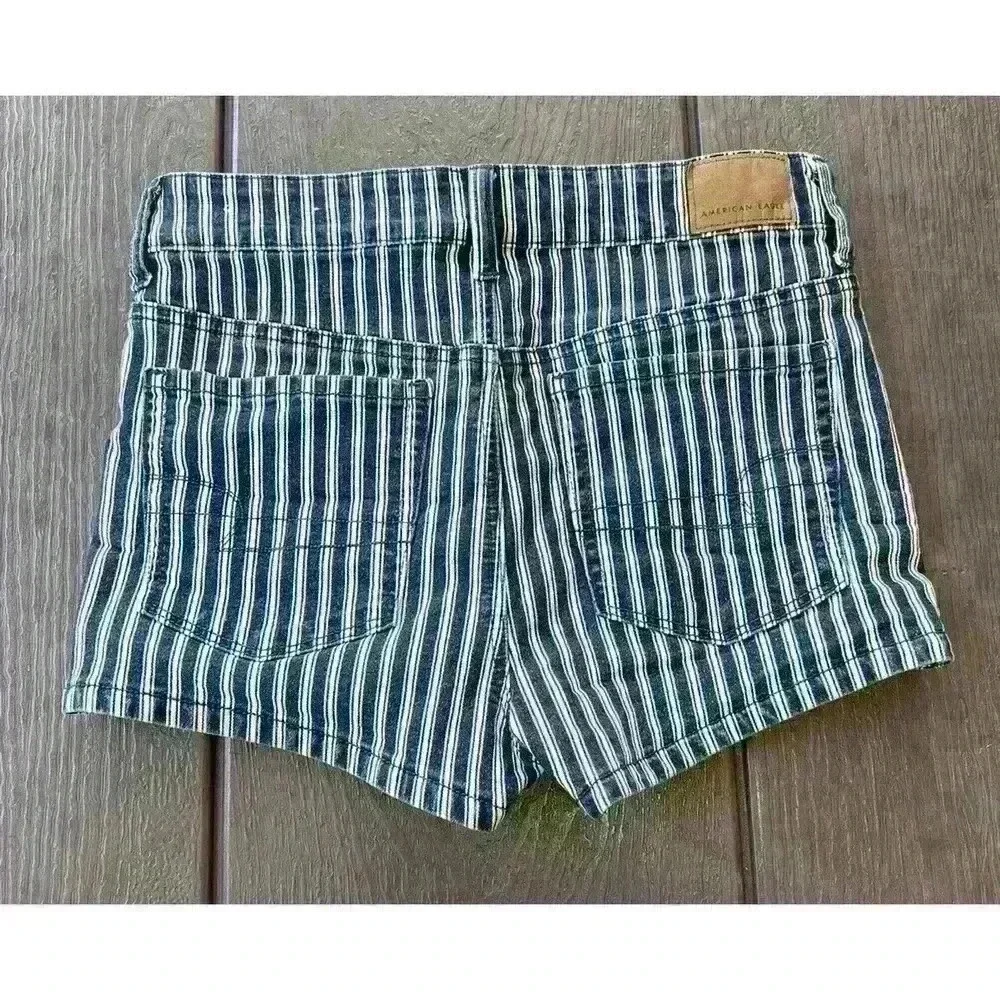 American Eagle Outfitters nice preowned
